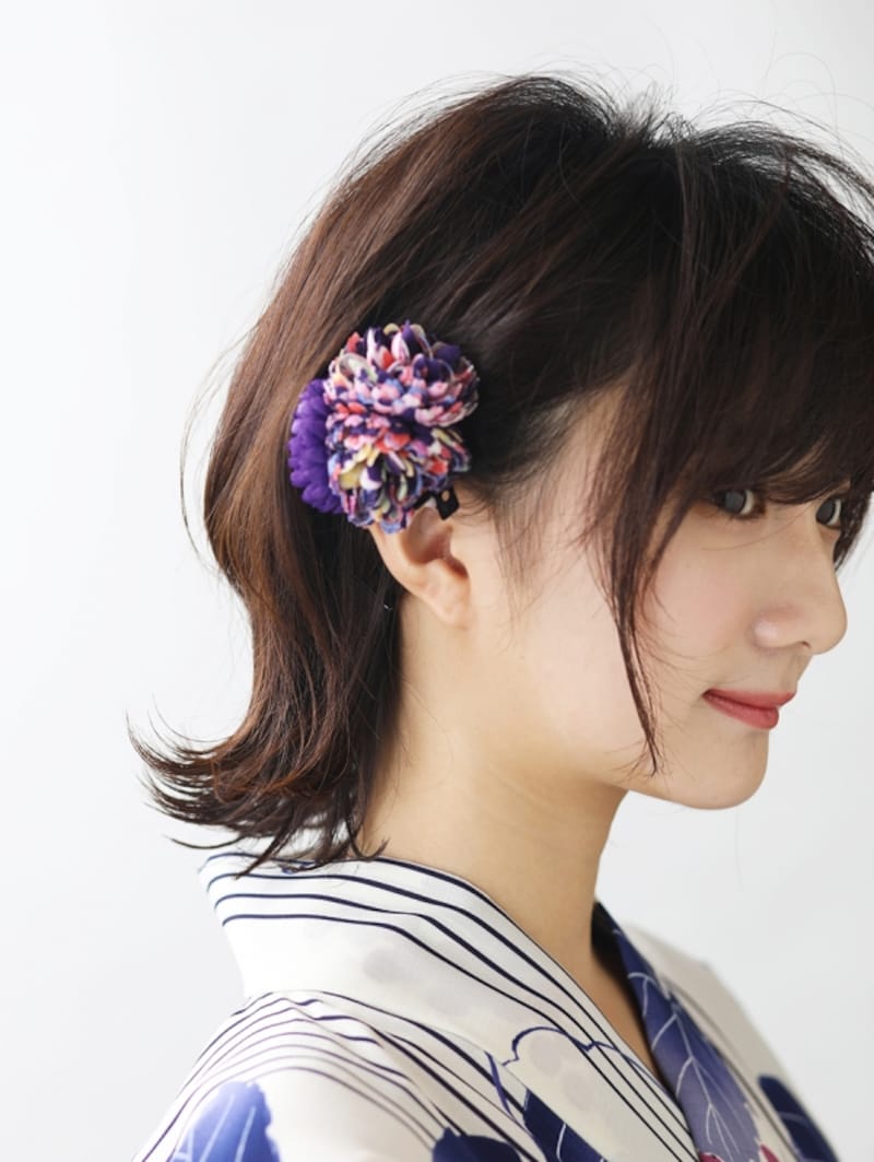 襟足にくびれを作って美人度アップ