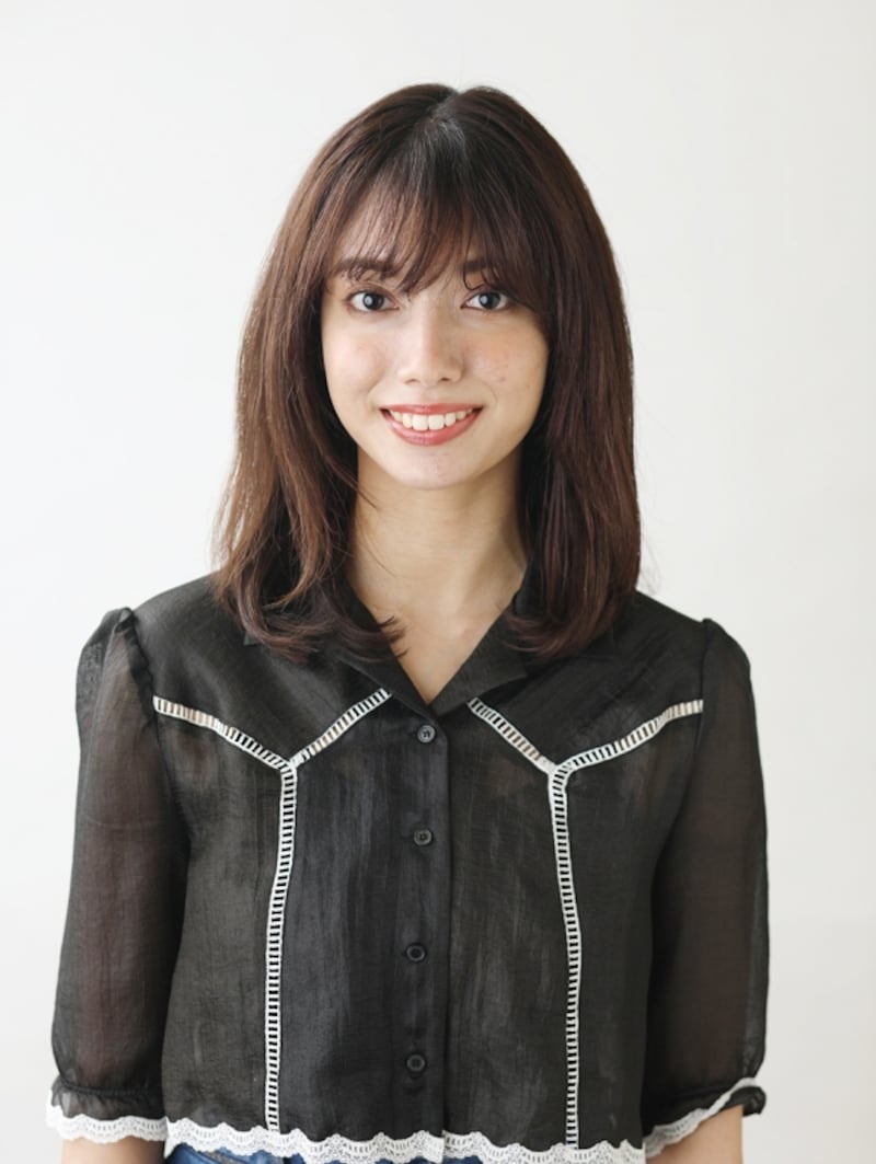 ローレイヤーのミディアムヘア