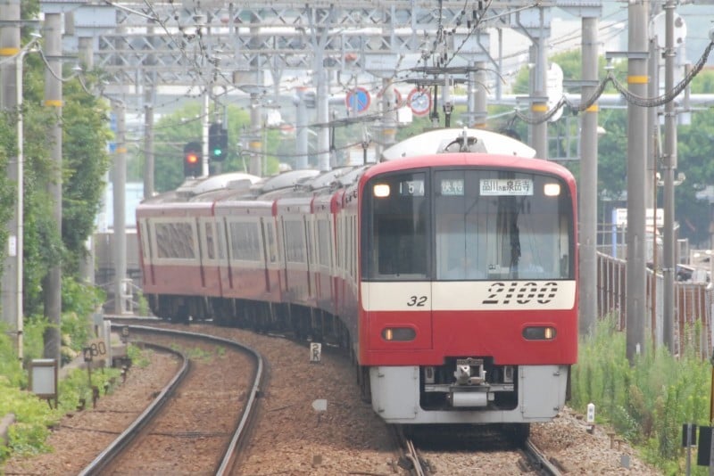 クロスシートの2100形快特