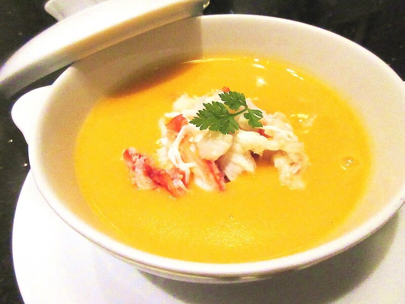 龍天門 蟹肉入り蟹の卵のスープ