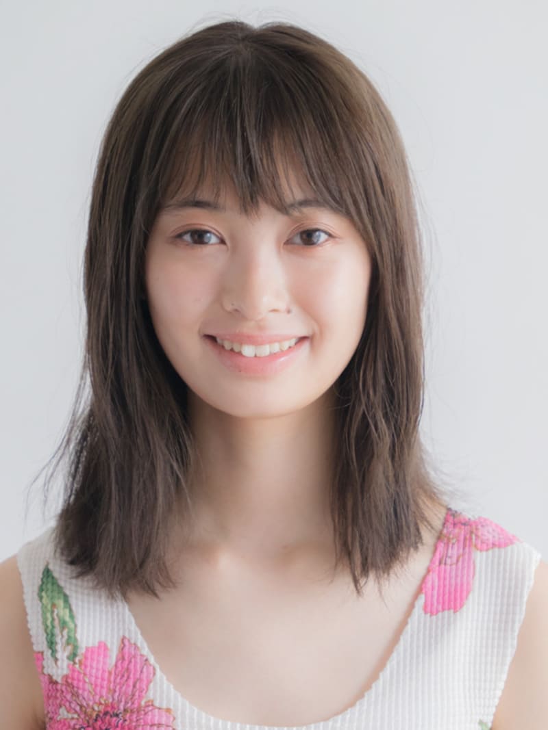 鎖骨下のミディアムヘア