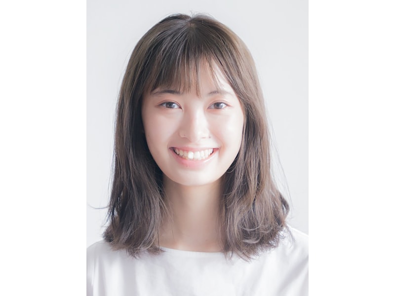 鎖骨下のミディアムヘア