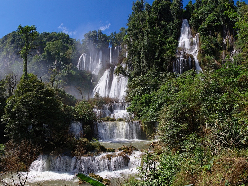 ウムパーン野生生物保護区のティロース滝