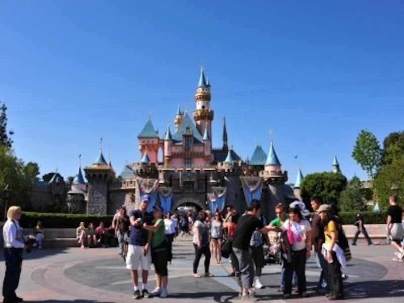 カリフォルニア　ディズニーランド・パーク　眠れる森の美女のお城