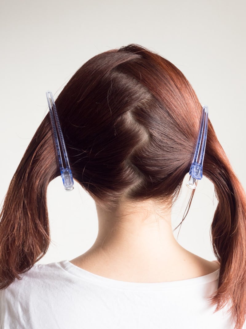 ヘアクリップで仮留めしておく
