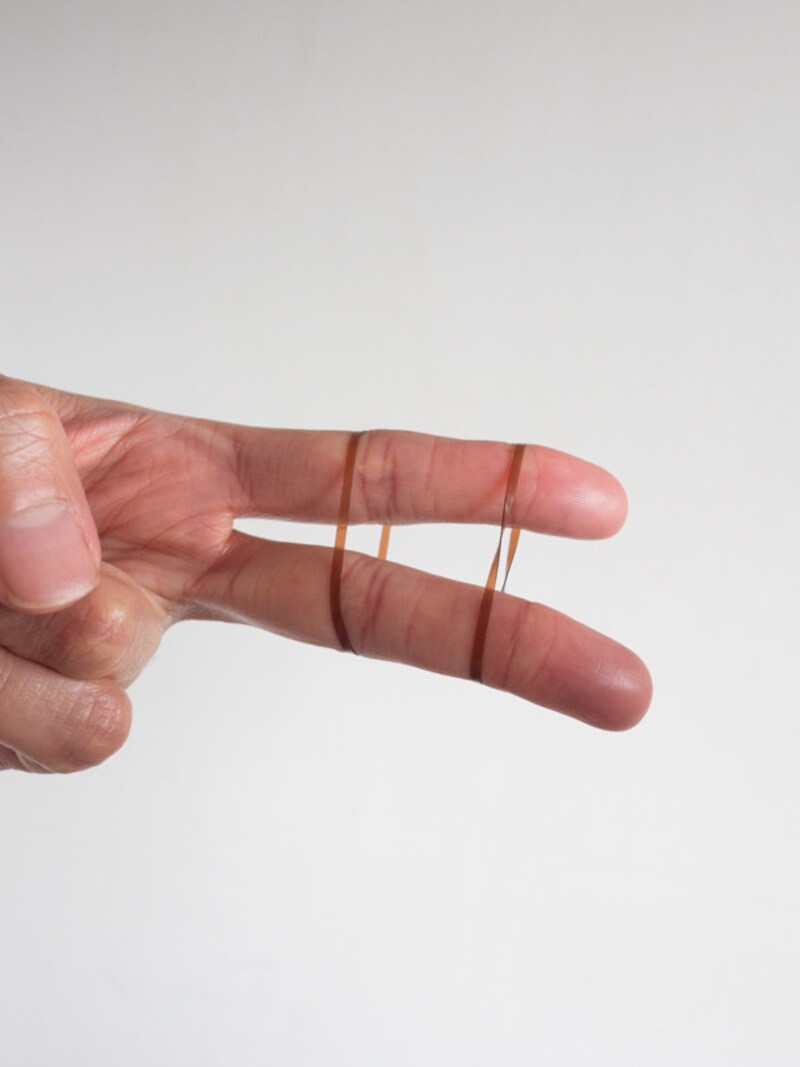 シリコンゴムは２本重ねて使うと強度が増す