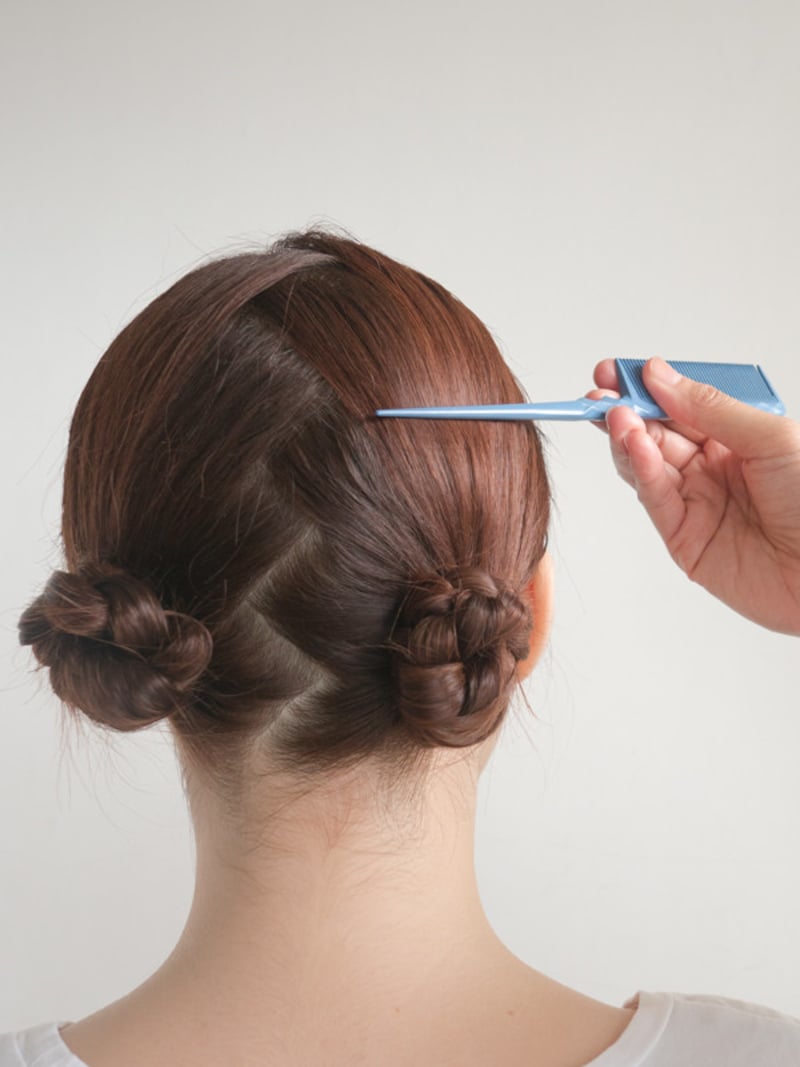 コームで表面をひと撫でする