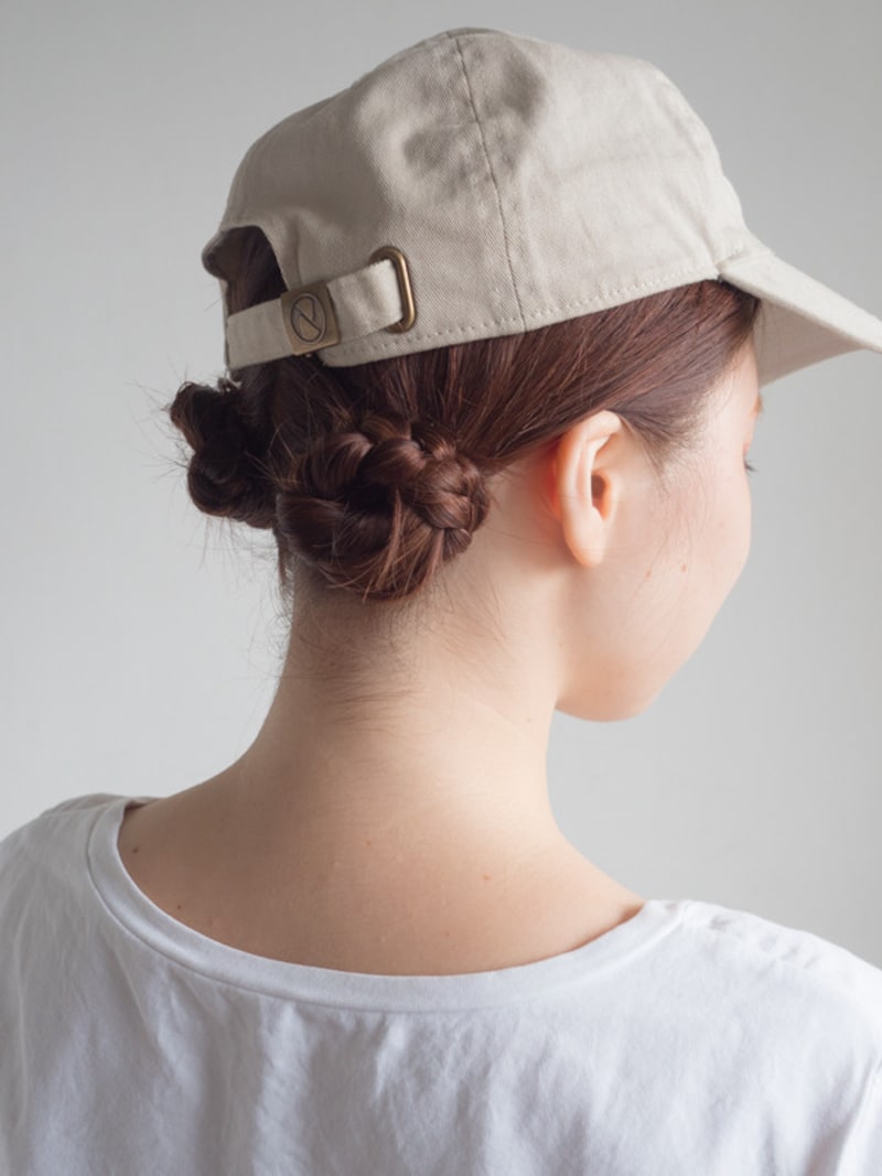 低めのお団子なので帽子も楽々かぶれちゃう