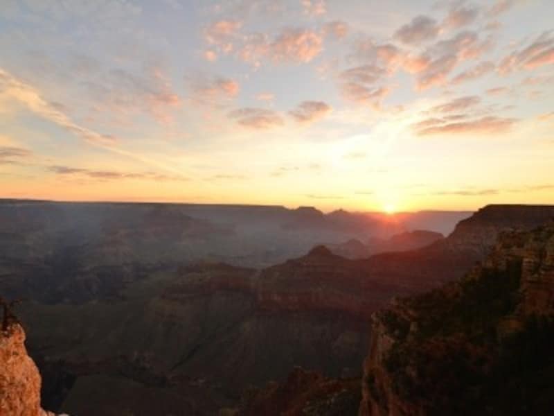 グランドキャニオン国立公園の朝日