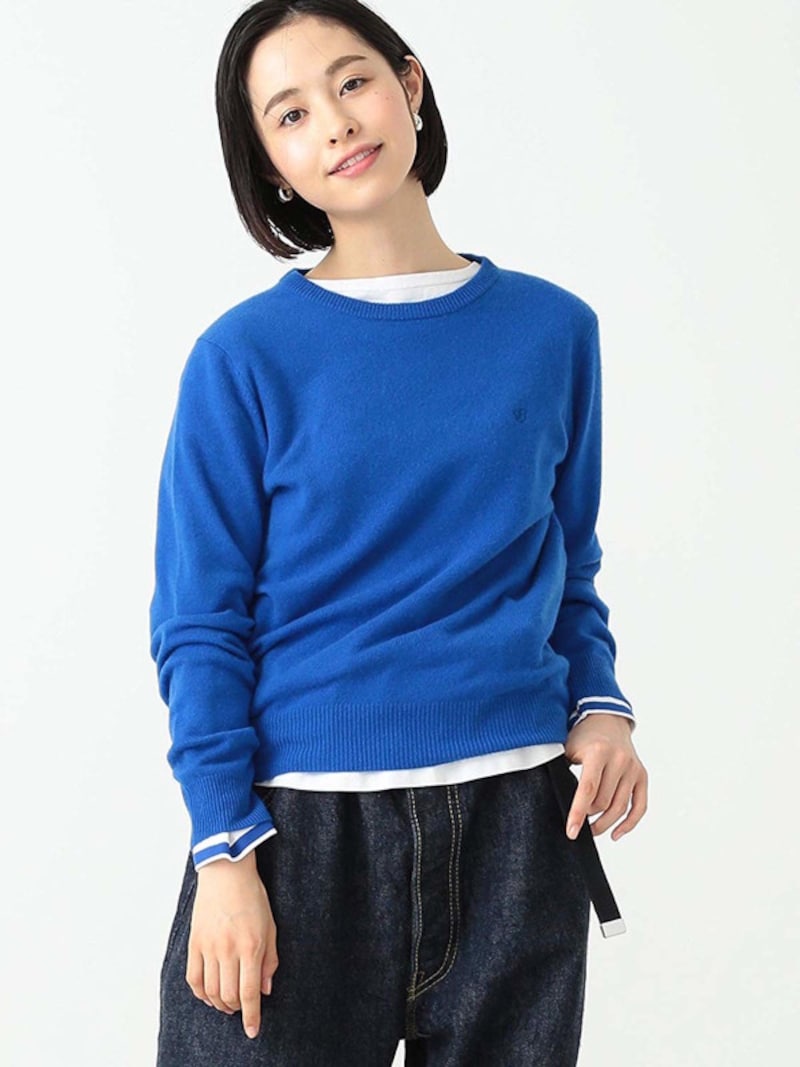 「セパレーションカラー」を取り入れた、ロイヤルブルーのコーデ