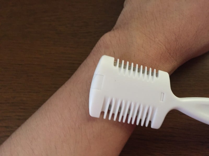 After／ほんの数回往復させるだけで、カットできます。もちろん痛みもナシ