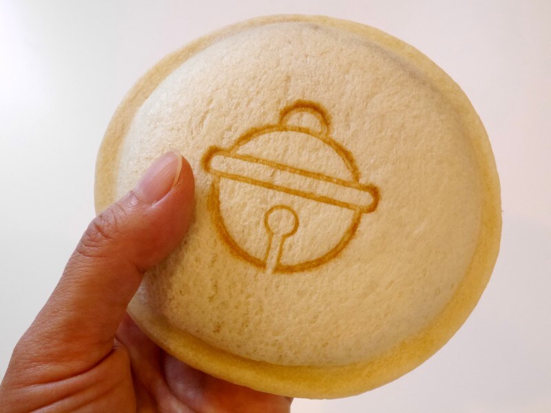 ヒレかつとたまごのポケットサンド