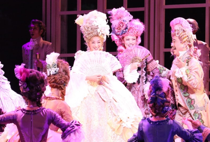 『マリー・アントワネット』写真提供：東宝演劇部