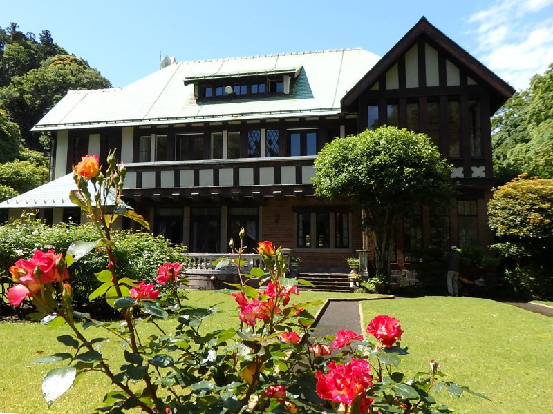 バラ咲く旧華頂宮邸