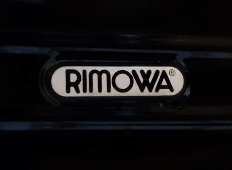 リモワのこのマークが信頼の証