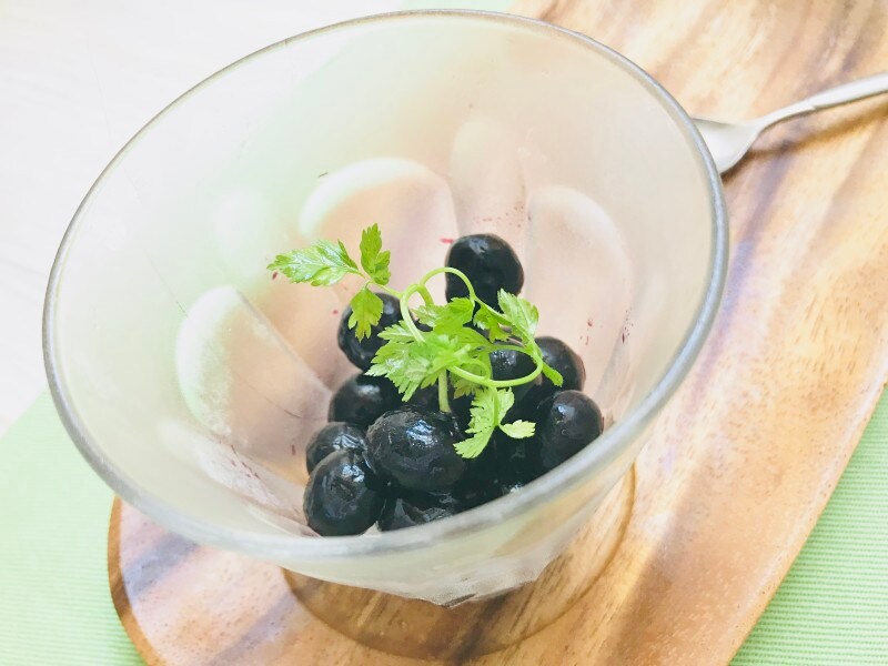 セブンの冷凍ブルーベリー。半解凍は甘さが際立ってオススメ