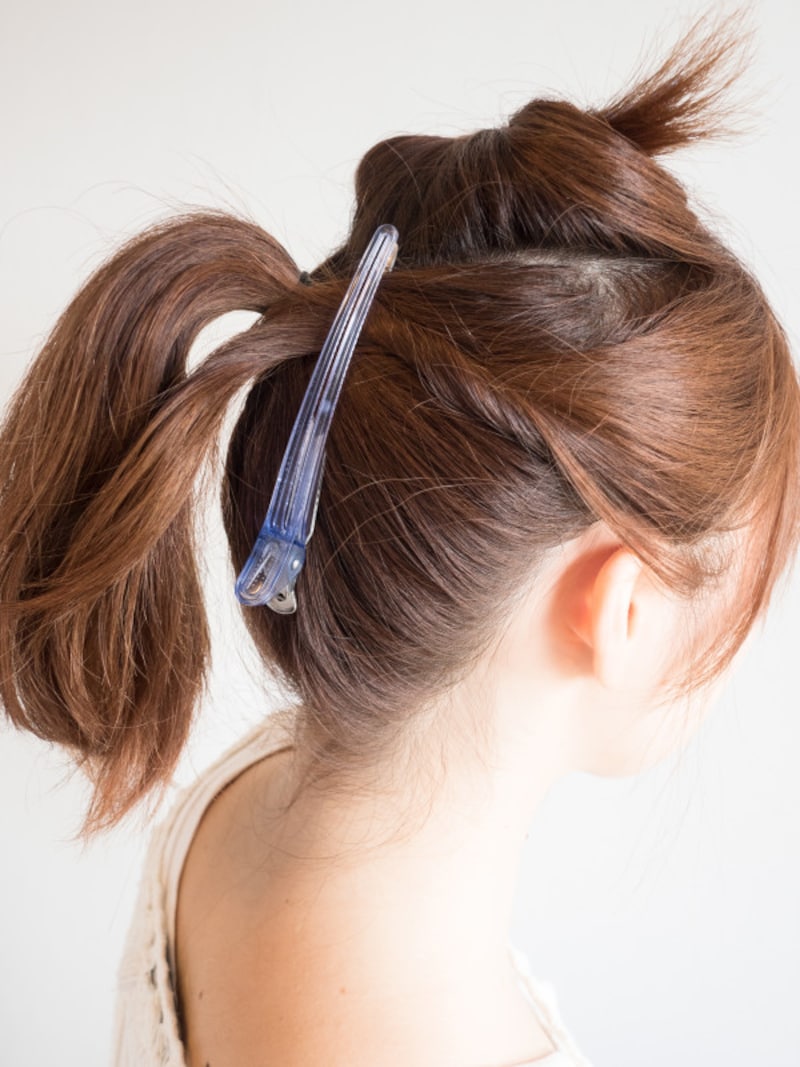 ゴムの近くで仮留めする