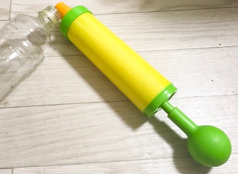 ペットボトルを一瞬で潰せる便利グッズ吸いまっせ