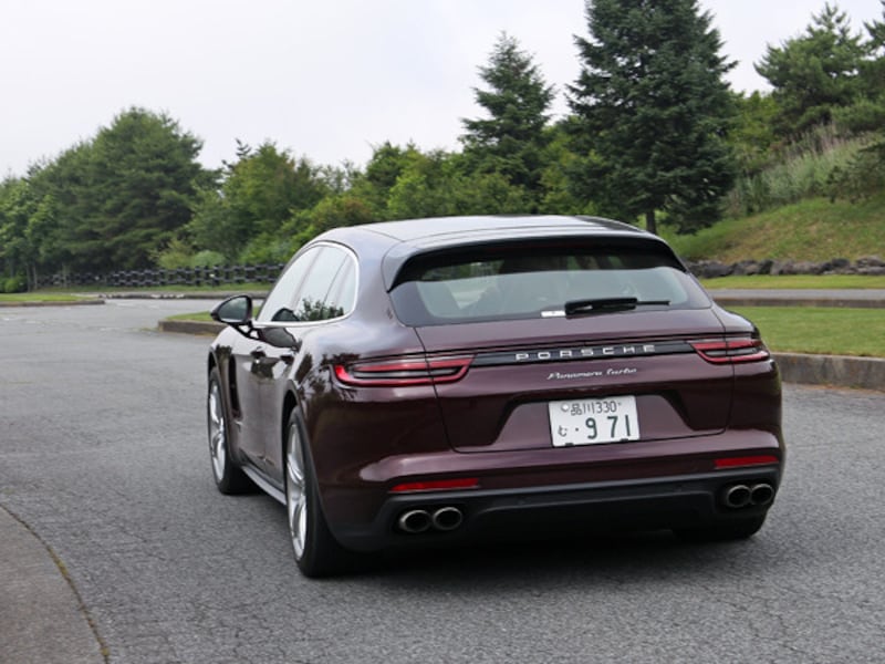 ポルシェパナメーラスポーツツーリスモ