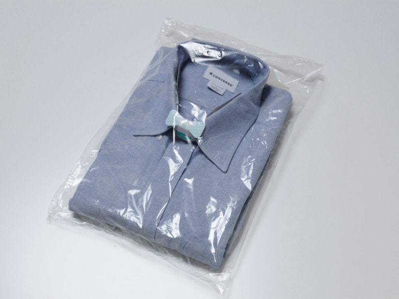 クリーニング後のビニール袋は外して保管しましょう