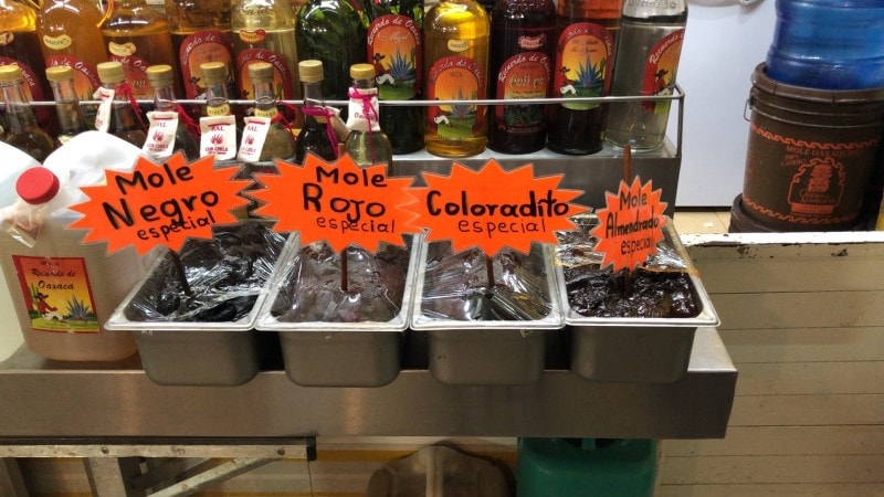 オアハカのメルカド（市場）にて