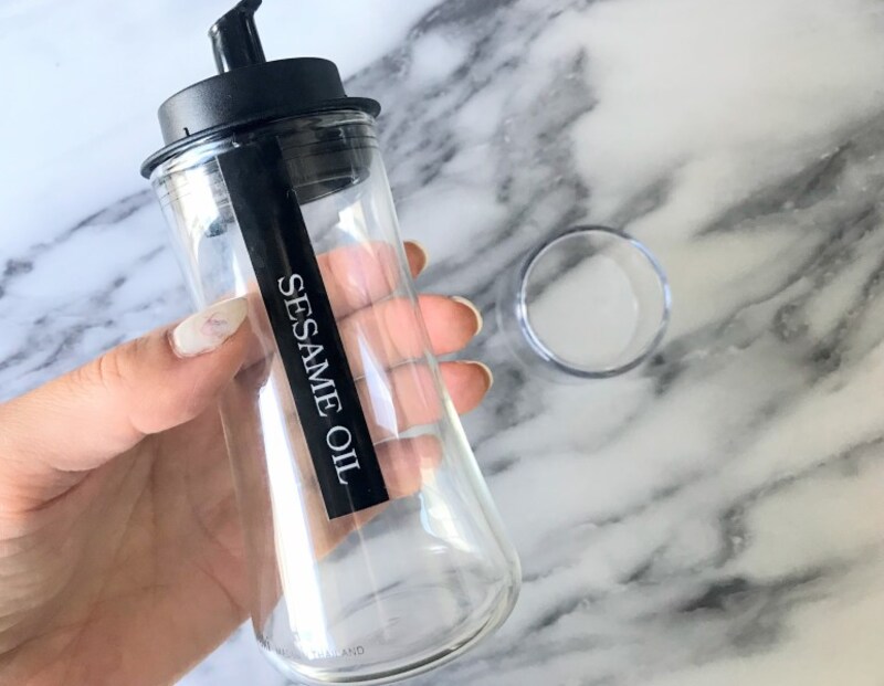 手にフィットして持ちやすい形