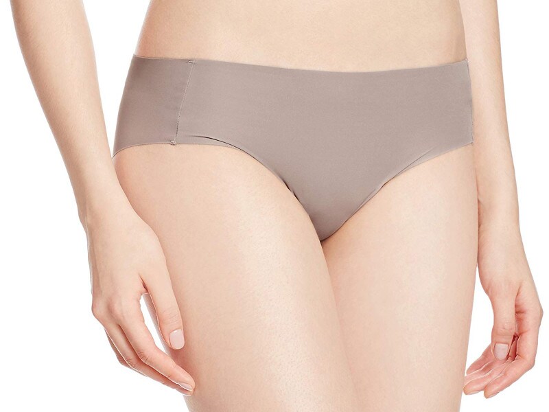 スリアシームレスヨガショーツ