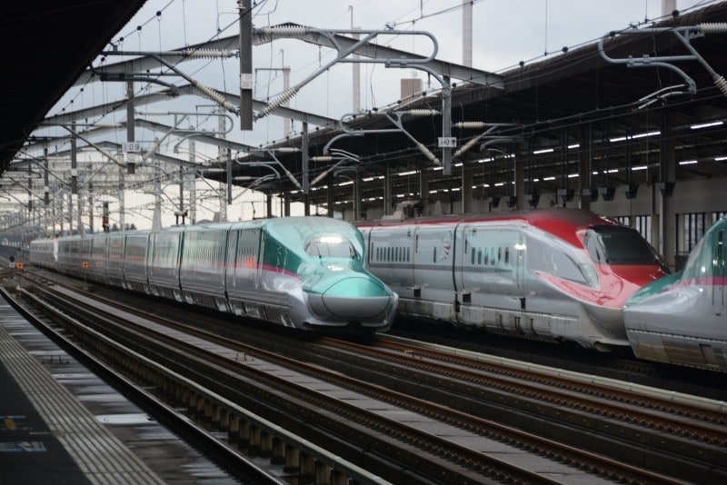 東北新幹線E5系とE6系