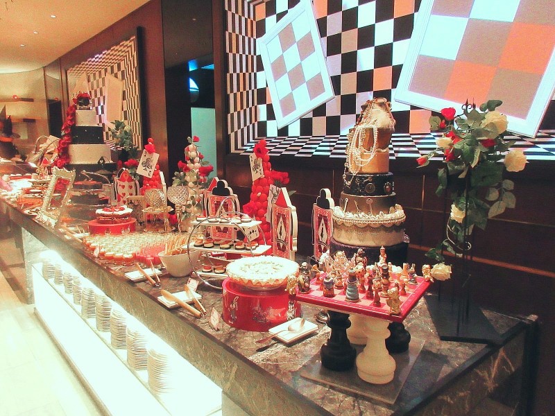 ヒルトン東京 マーブルラウンジ メインのブッフェ台