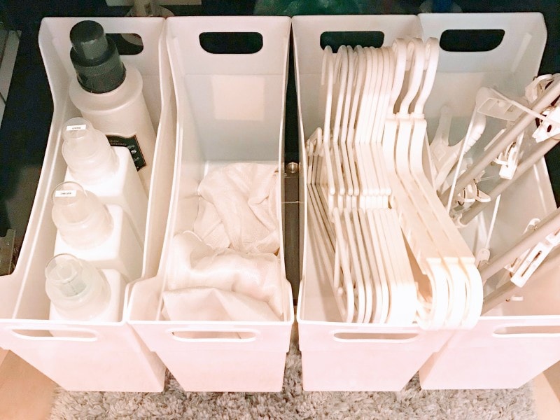 キャンドゥのおすすめ収納グッズ:ファイルボックスを洗面台下で洗濯用品の整理収納に使用