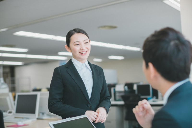 上司への結婚報告