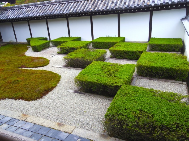 本坊庭園の西庭