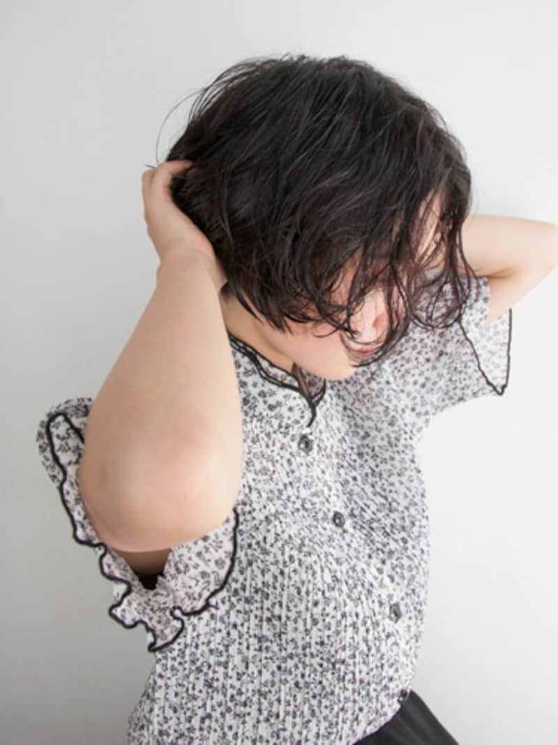 ネープや後頭部までしっかりつける