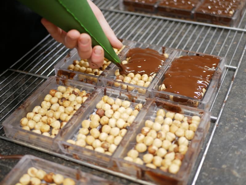 ピエモンテ産ヘーゼルナッツを使ったチョコレートバー