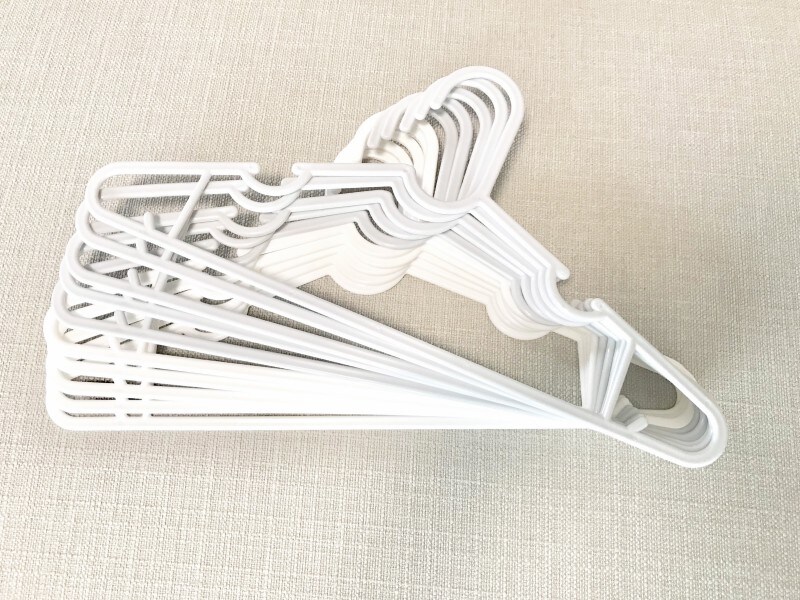 ニトリの洗濯Yシャツハンガーは10本で199円ととってもリーズナブル
