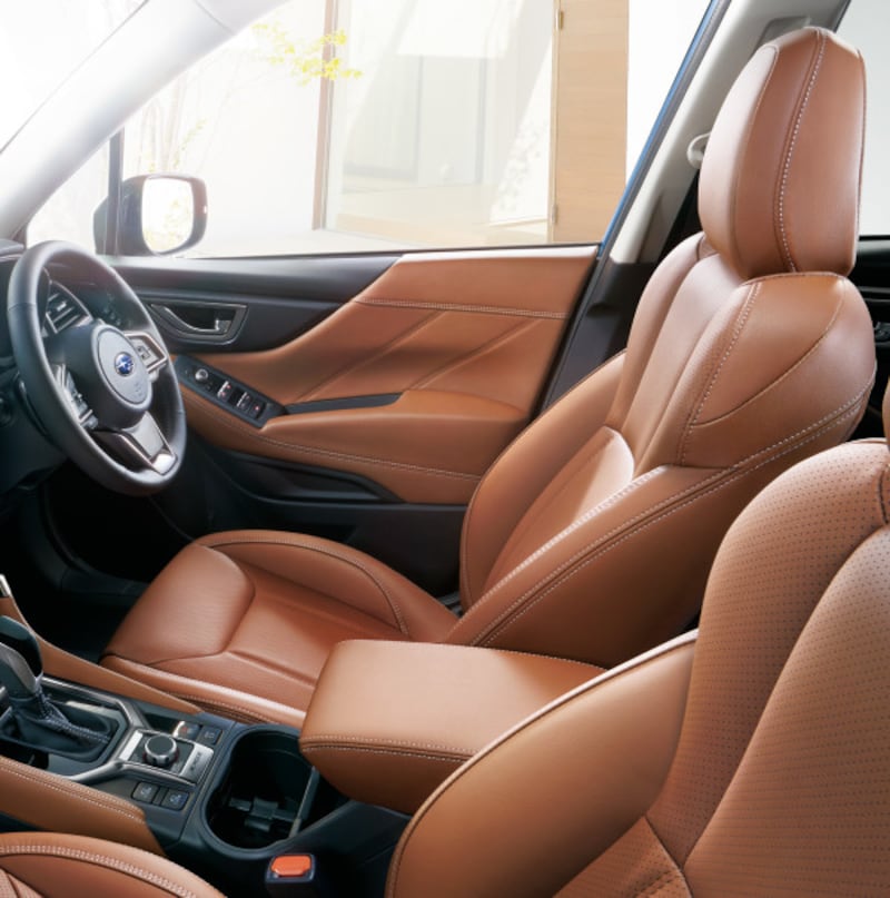 スバル『フォレスター(Advance)』本革シート