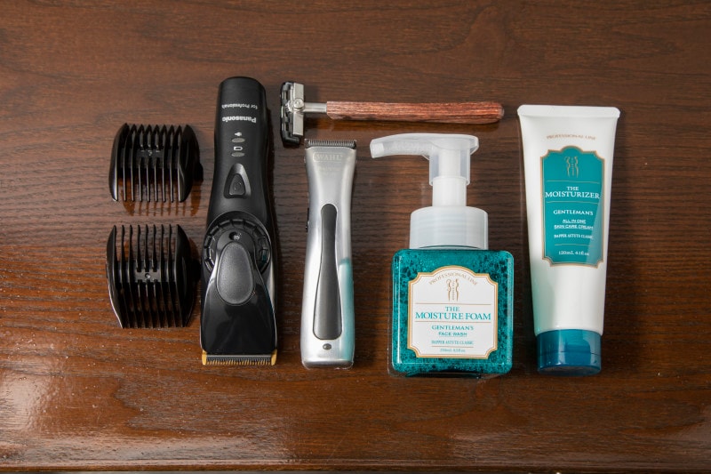 髭の手入れに使う道具