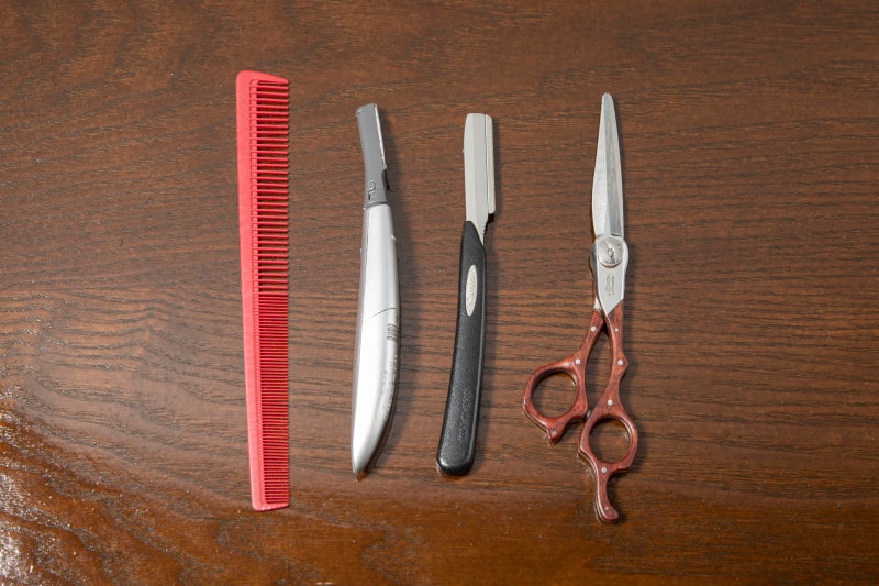 眉毛,整え方,男,初めて,道具