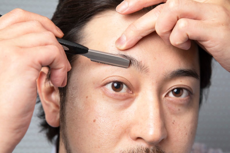 眉毛,整え方,男,初めて,道具