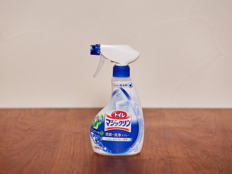 トイレ掃除で使用する、トイレ用中性洗剤
