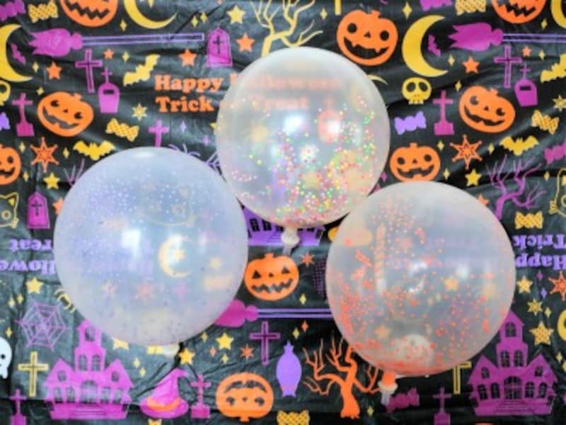 風船の中で舞い上がるカラフルな発泡ビーズの動きがとても面白い風船です。