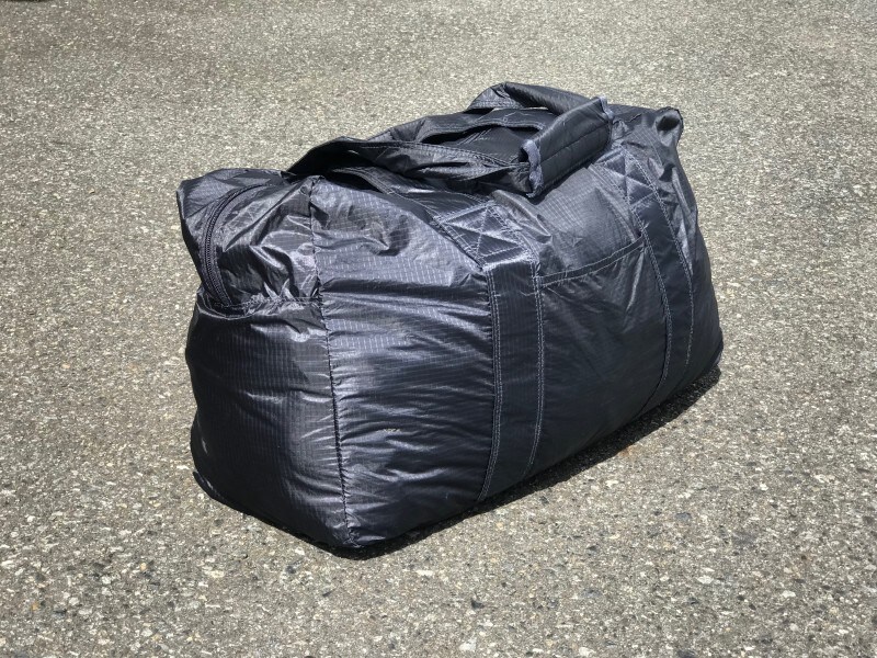 旅行荷物のサブバッグとしておすすめ無印良品のパラグライダーボストンバッグ30リットル