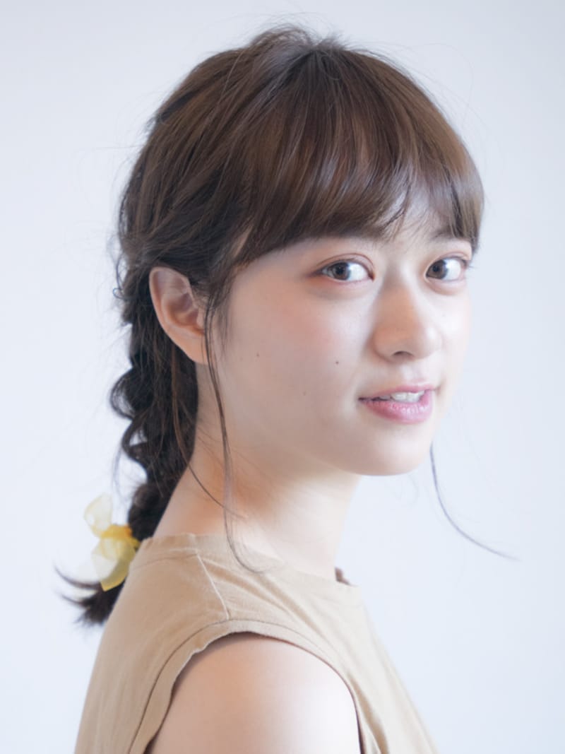 三つ編みヘアで簡単！結婚式向けパーティヘアアレンジ