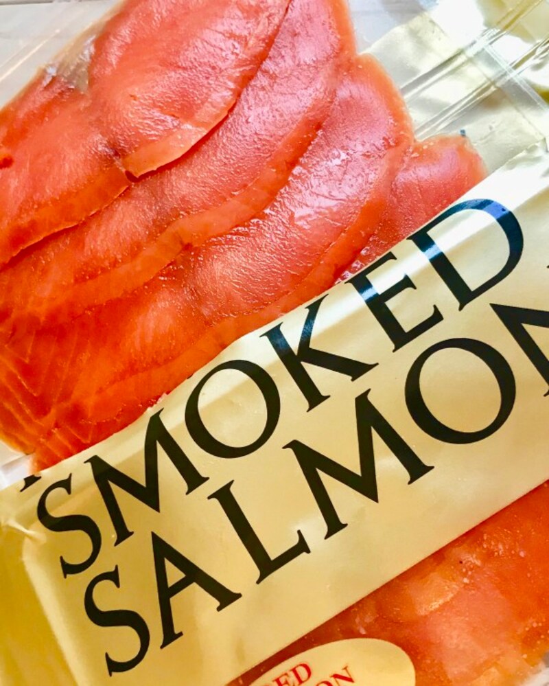スモークサーモンはスライスしてあるから便利!
