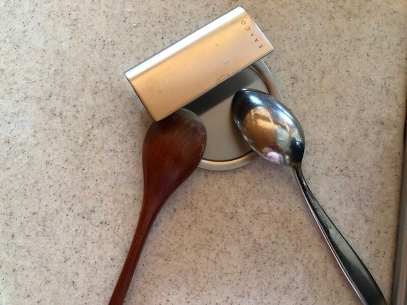 お玉だけではなく、スプーンも。