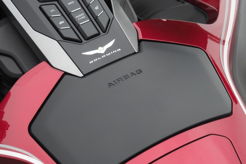 車ではおなじみのエアバッグが装備されている