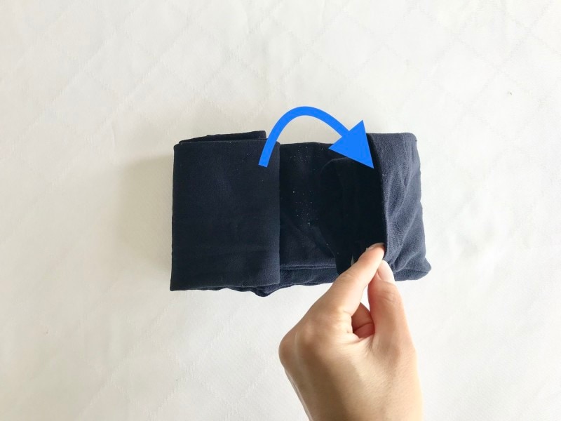 ウエストゴム部分に入れ込む