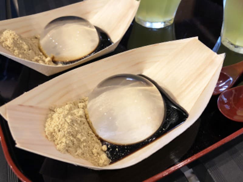 金精軒の「水信玄餅」