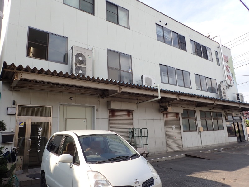 川越市郊外にある菓匠右門の工場