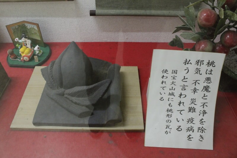 桃太郎神社は桃が神様の神社。桃信仰なのです。